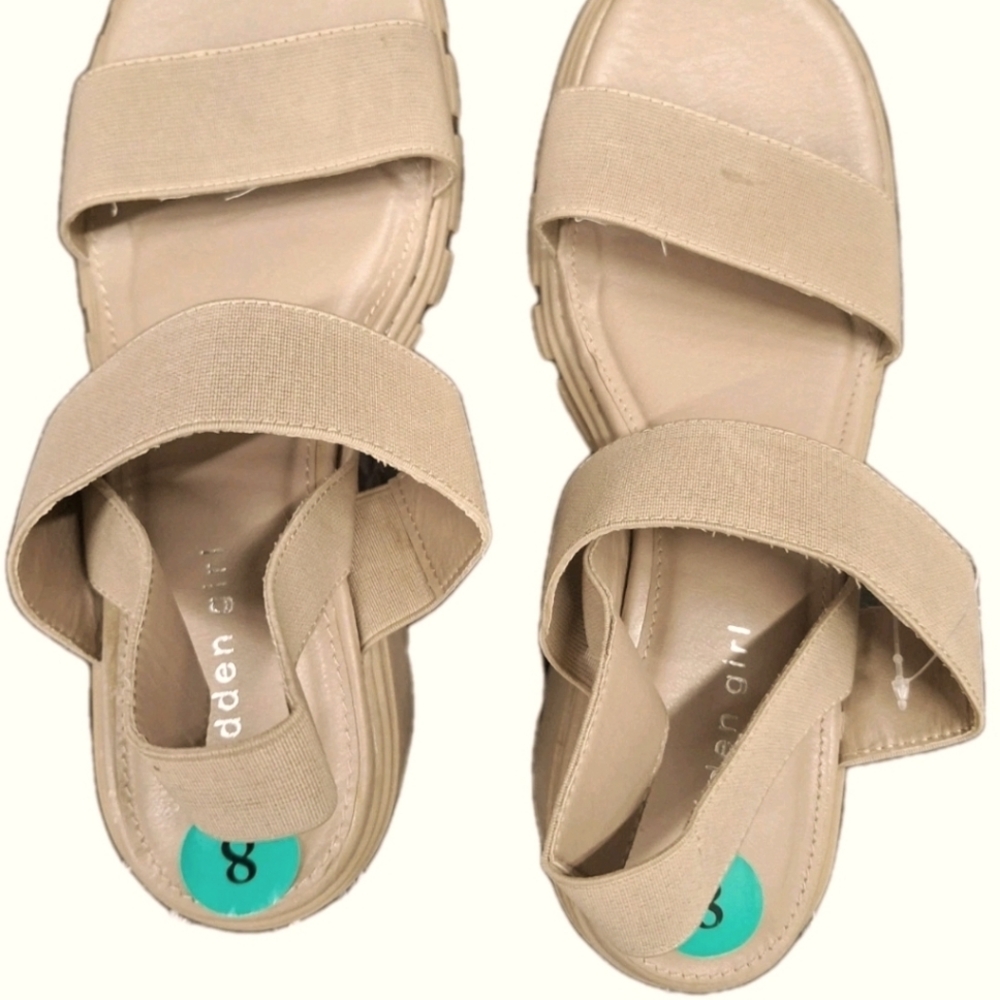 Madden Girl Chunky Heels Stretchy Strap Sandals in Beige. Size 8.